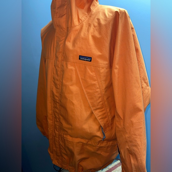 Rare Patagonia Torrent shell waterproof mango jacket XL - Picture 4 of 9